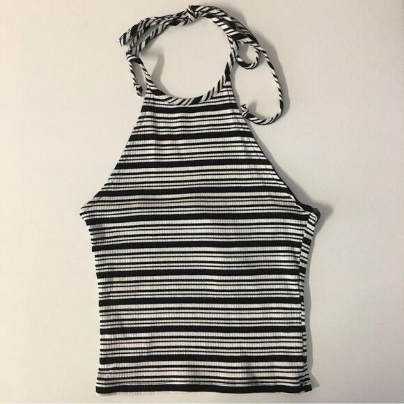 Mind Code Women's Black and White Crop-top Size M NWT - Picture 1 of 7